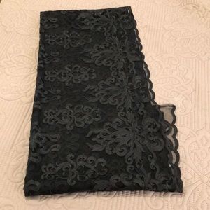 NWOT Lace Wrap Shaw Scarf